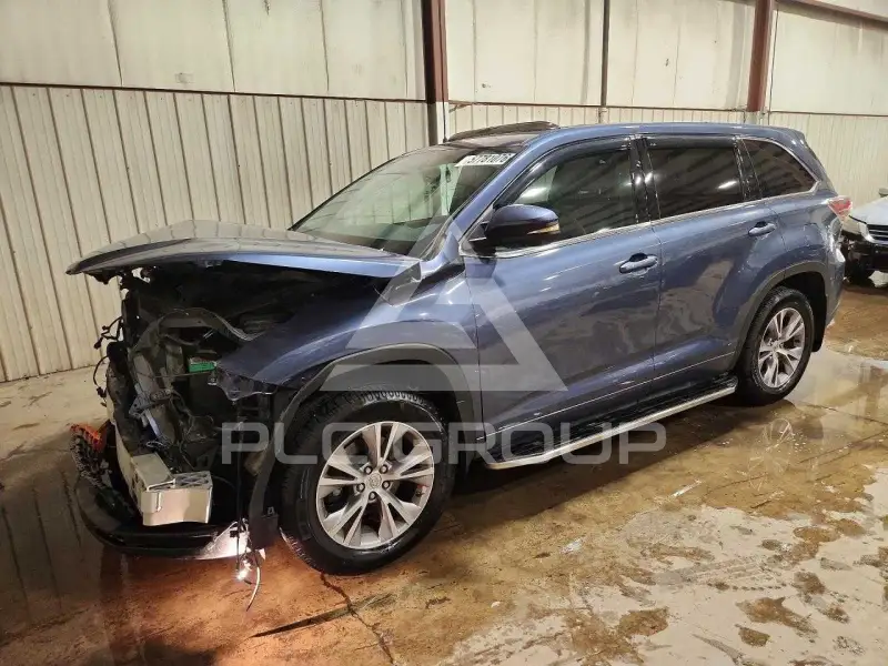2015 Toyota Highlander фото