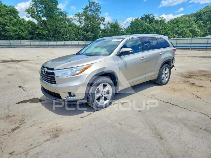 2015 Toyota Highlander photo