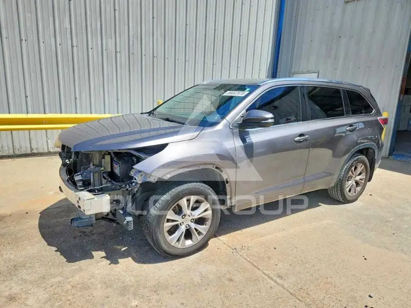 2015 Toyota Highlander фото