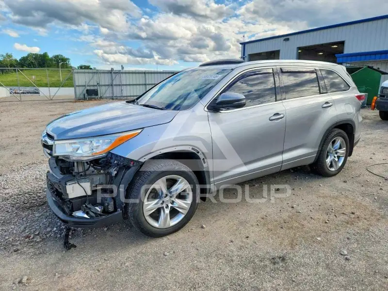 2015 Toyota Highlander фото