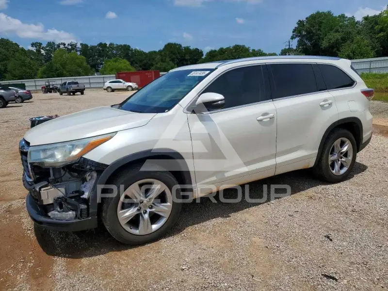 2015 Toyota Highlander photo