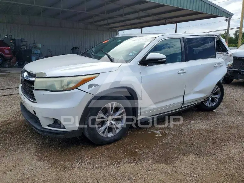 2015 Toyota Highlander фото