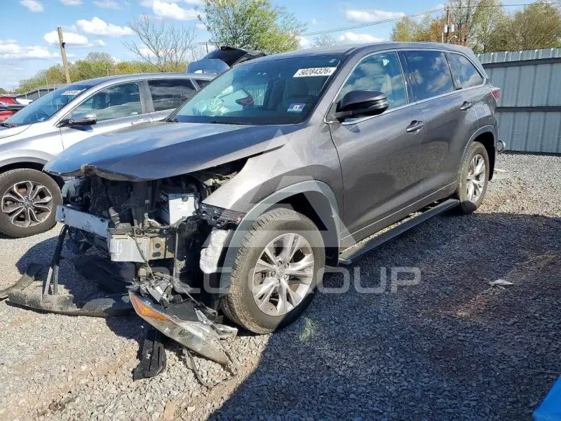 2015 Toyota Highlander фото
