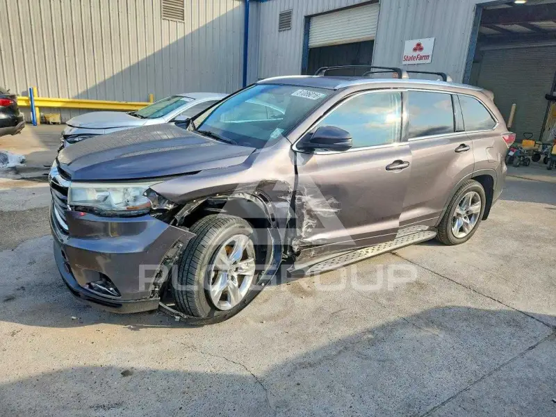 2015 Toyota Highlander photo