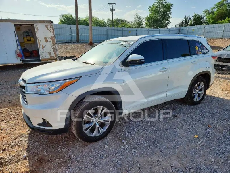 2015 Toyota Highlander фото
