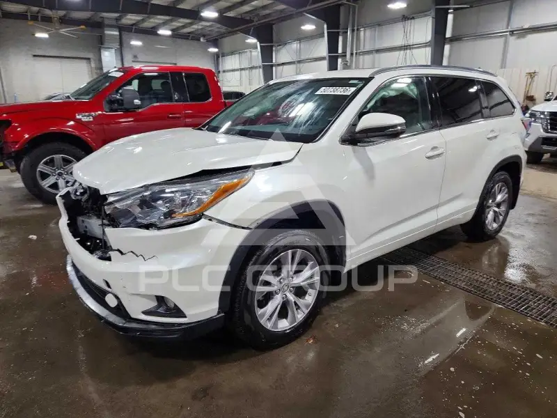 2015 Toyota Highlander фото