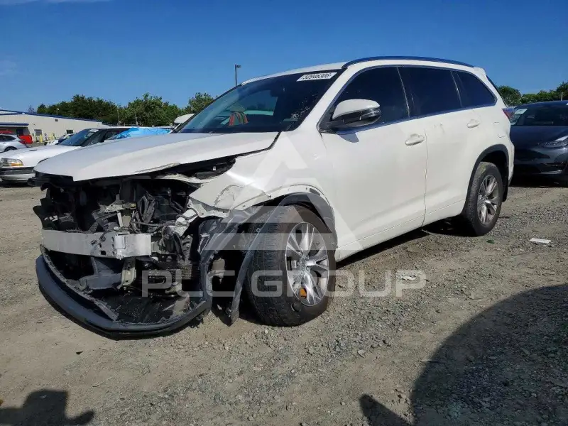 2015 Toyota Highlander photo
