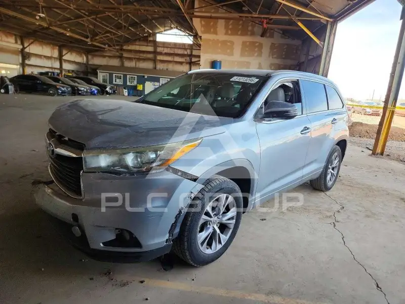 2015 Toyota Highlander photo