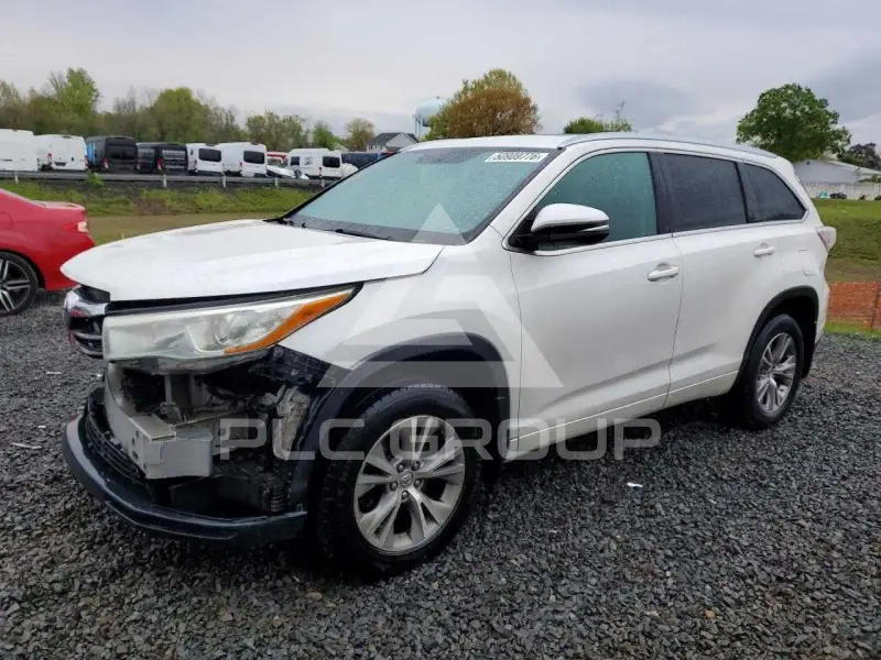 2015 Toyota Highlander фото
