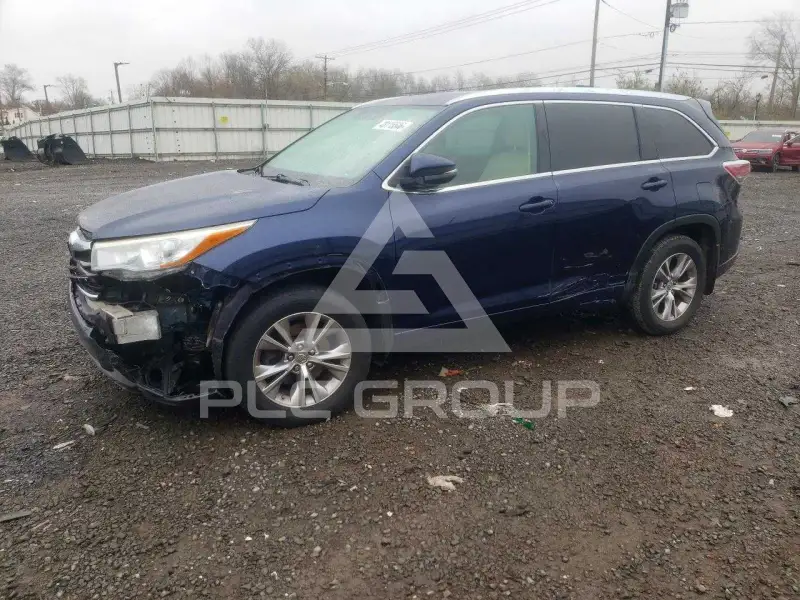 2015 Toyota Highlander photo