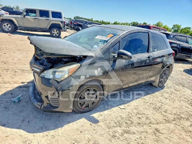 2015 Toyota YARIS фото