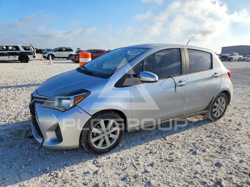 2015 Toyota YARIS photo