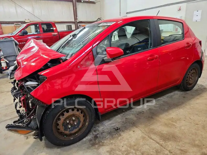 2015 Toyota YARIS фото
