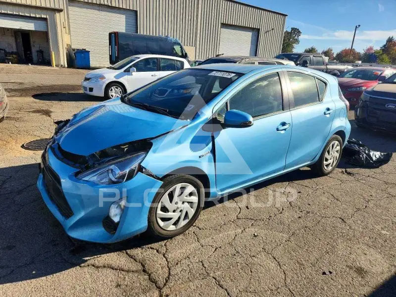 2015 Toyota PRIUS photo