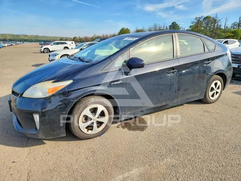 2015 Toyota PRIUS фото