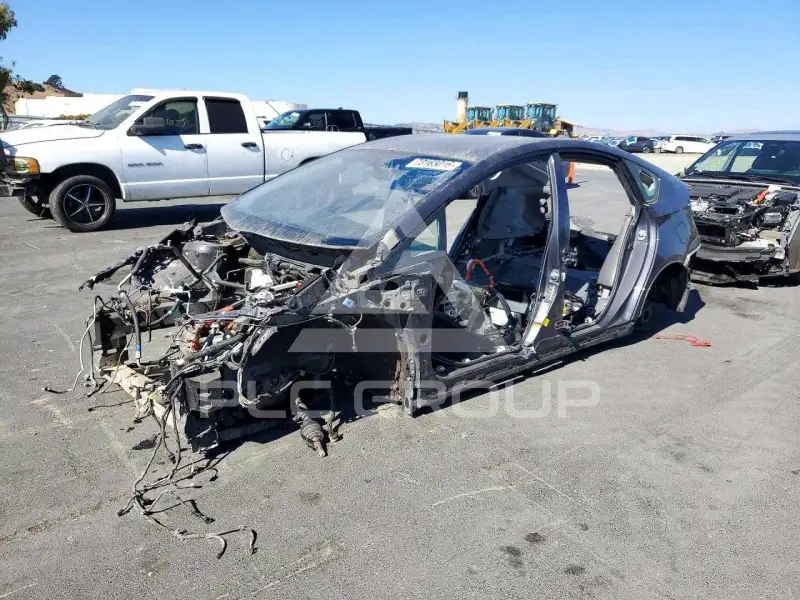 2015 Toyota PRIUS фото