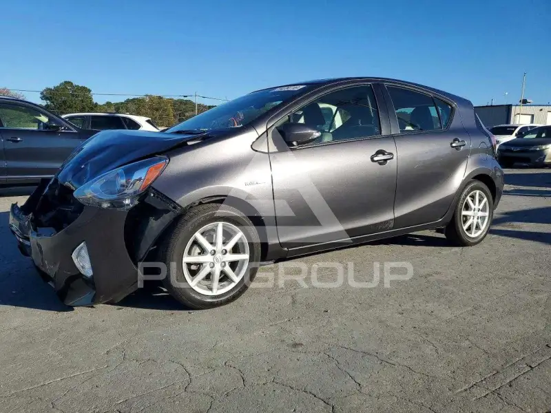 2015 Toyota PRIUS фото