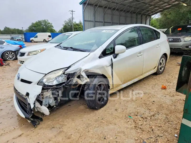 2015 Toyota PRIUS фото