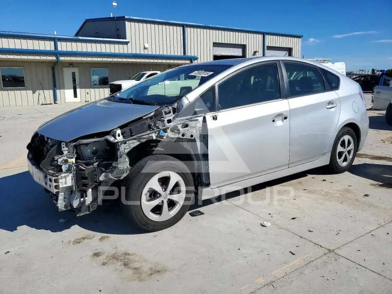 2015 Toyota PRIUS фото