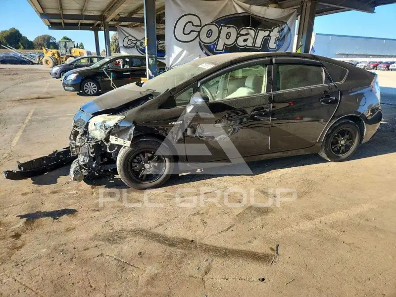 2015 Toyota PRIUS photo