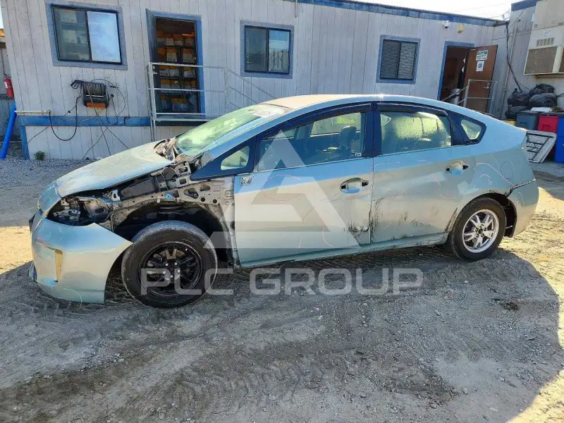 2015 Toyota PRIUS photo