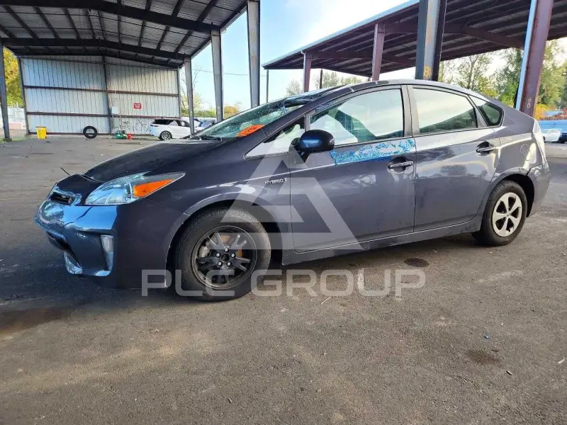 2015 Toyota PRIUS фото