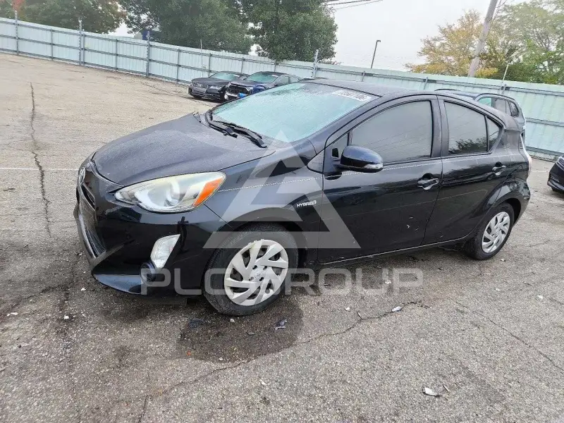 2015 Toyota PRIUS фото