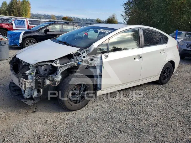 2015 Toyota PRIUS фото