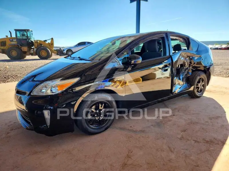 2015 Toyota PRIUS фото