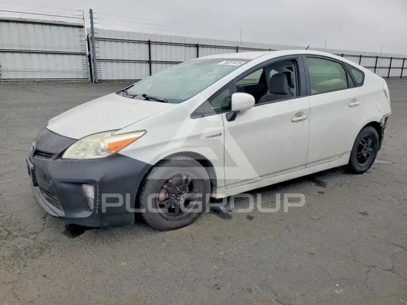 2015 Toyota PRIUS фото
