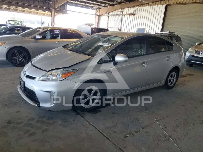 2015 Toyota PRIUS photo