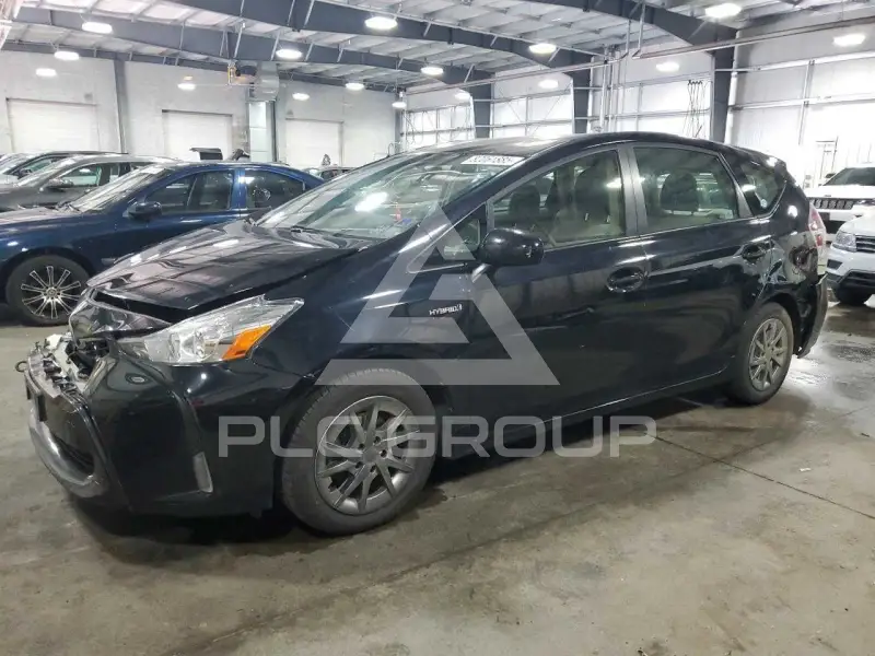 2015 Toyota PRIUS photo