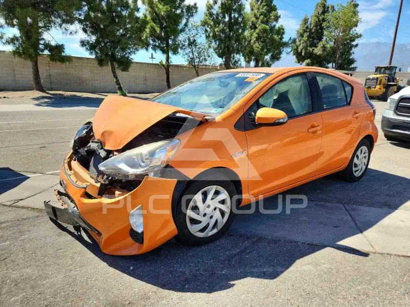 2015 Toyota PRIUS photo