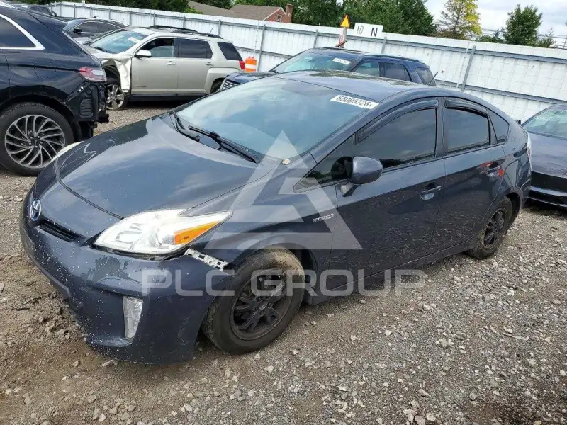 2015 Toyota PRIUS фото