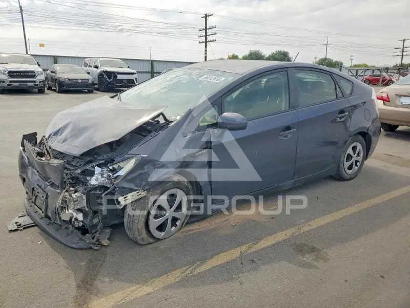 2015 Toyota PRIUS фото