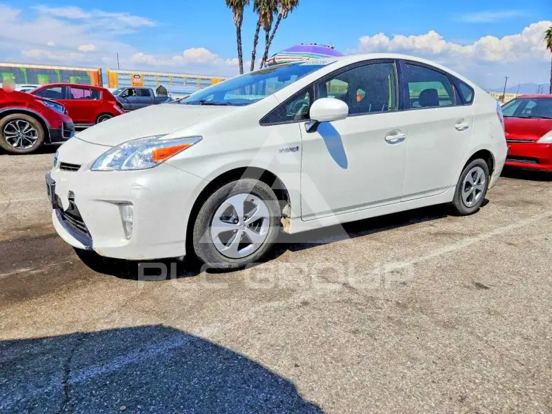 2015 Toyota PRIUS photo