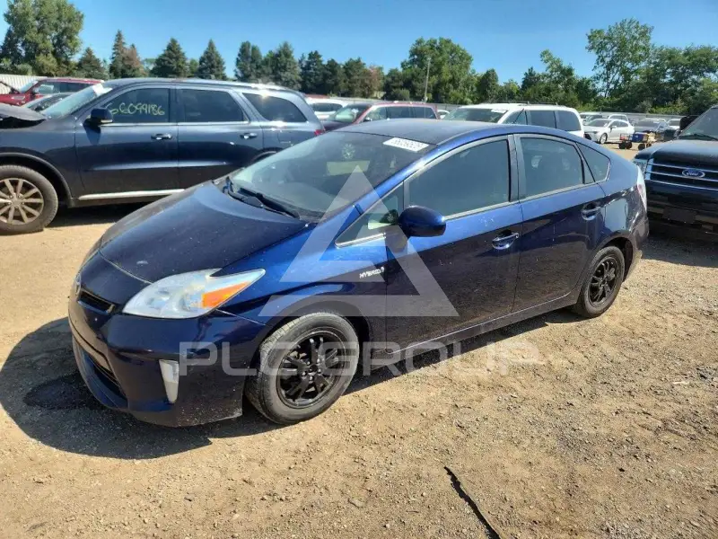 2015 Toyota PRIUS фото