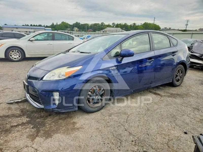 2015 Toyota PRIUS фото