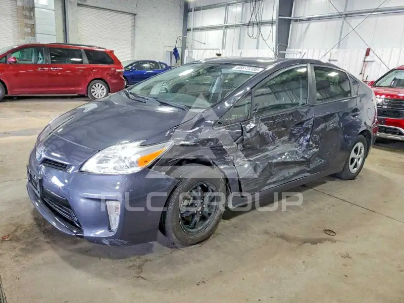 2015 Toyota PRIUS фото