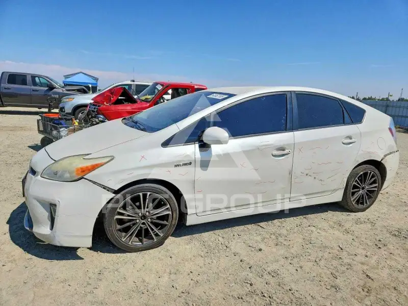 2015 Toyota PRIUS фото