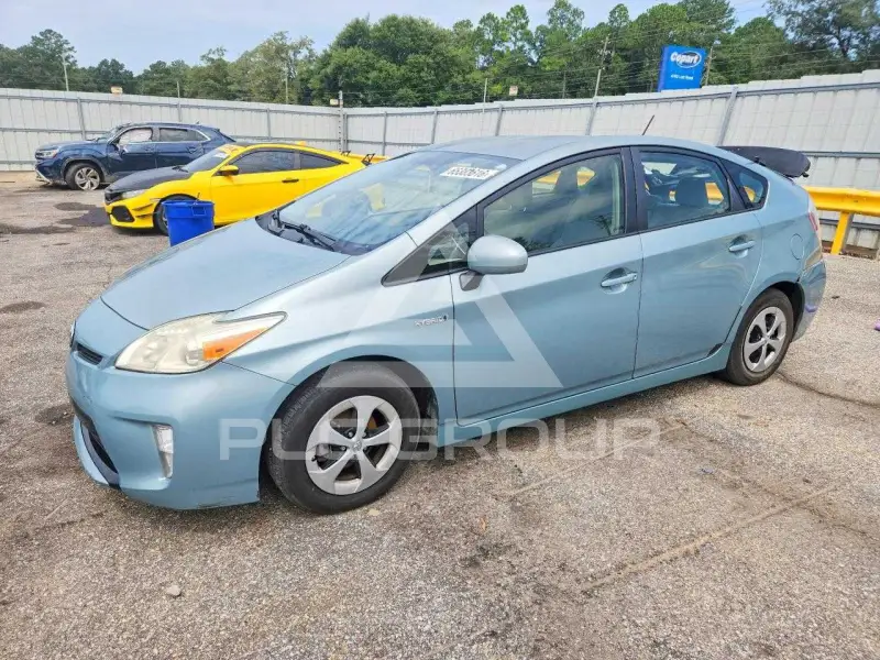 2015 Toyota PRIUS фото