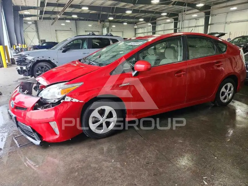 2015 Toyota PRIUS photo
