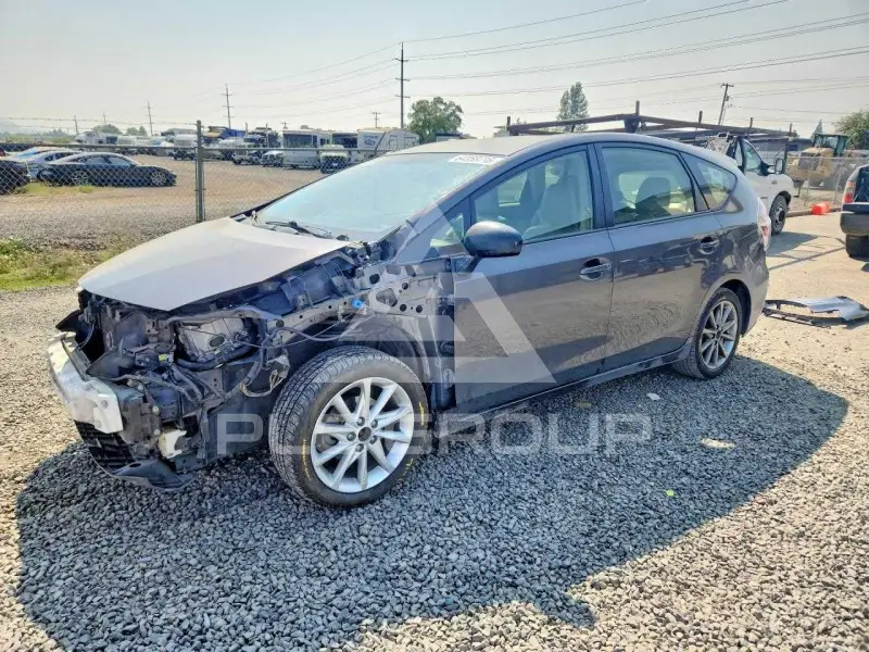 2015 Toyota PRIUS photo