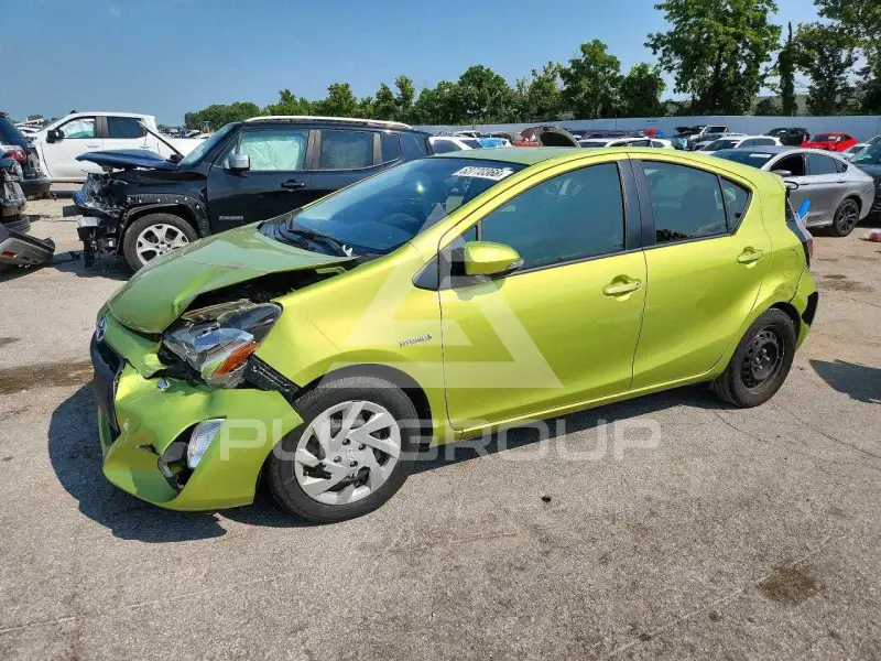 2015 Toyota PRIUS фото