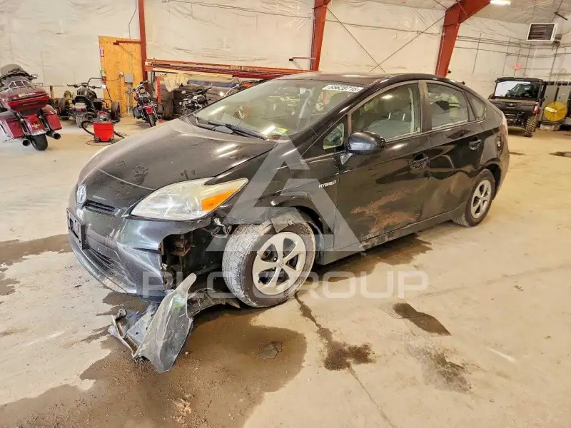 2015 Toyota PRIUS фото