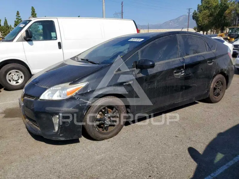 2015 Toyota PRIUS фото