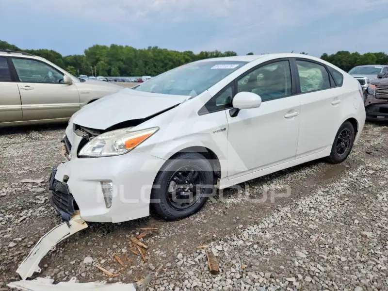 2015 Toyota PRIUS фото