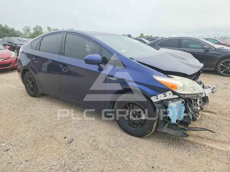 2015 Toyota PRIUS photo