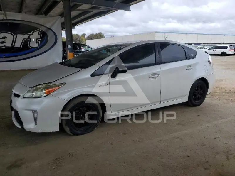 2015 Toyota PRIUS фото