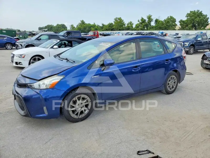 2015 Toyota PRIUS photo